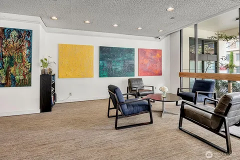 $325,000 | 2201 3rd Avenue, Unit 803, Seattle, WA 98121
