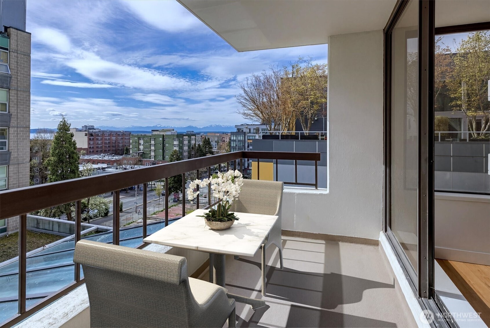 2201 3rd Avenue, Unit 803 Seattle, WA 98121 - Photo 4 of 26 a view of a balcony dining area