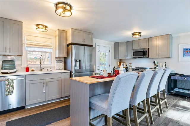 $369,900 | 16 Mt Vernon Circle, Perinton, NY 14450