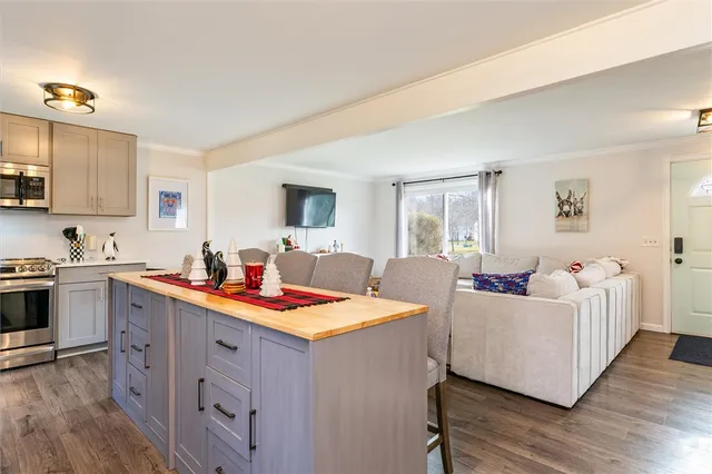 $369,900 | 16 Mt Vernon Circle, Perinton, NY 14450