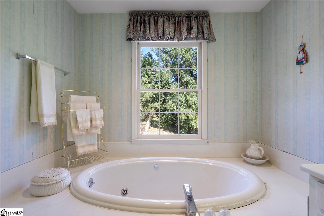 11 Green Valley Road Greenville, SC 29617 - Photo 22 of 31 Gallery Image 22