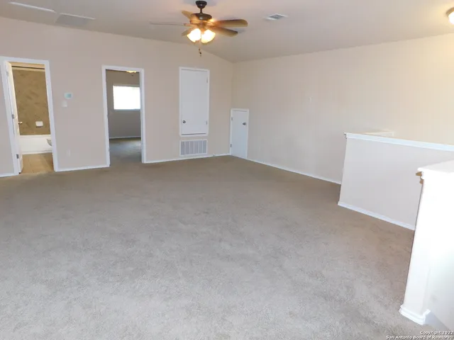 $2,200 | 129 Enchanted View, Cibolo, TX 78108