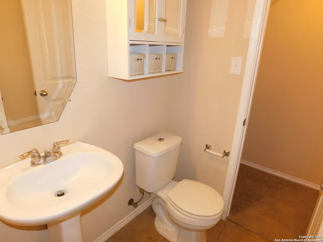 $2,200 | 129 Enchanted View, Cibolo, TX 78108