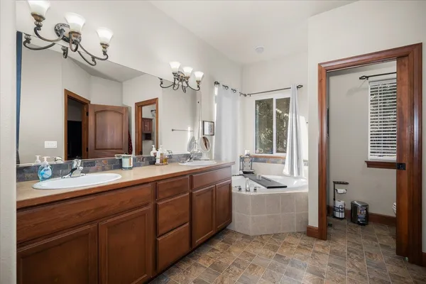 $879,000 | 4529 East Diagonal Road, Rathdrum, ID 83858