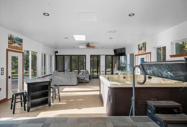 $899,000 | 4529 East Diagonal Road, Rathdrum, ID 83858