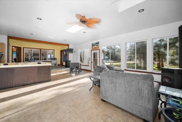 $879,000 | 4529 East Diagonal Road, Rathdrum, ID 83858
