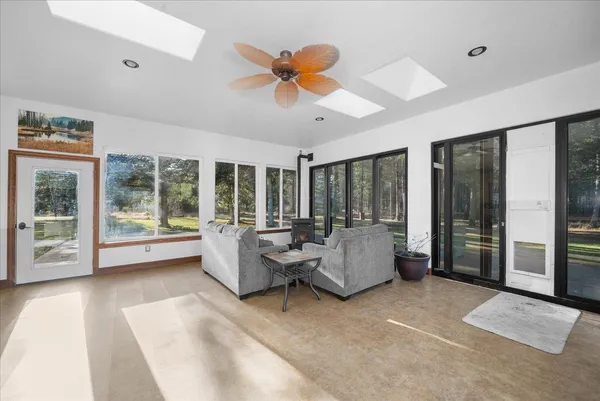 $879,000 | 4529 East Diagonal Road, Rathdrum, ID 83858