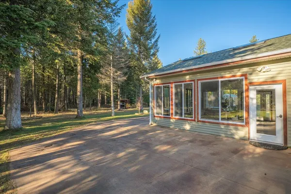 $879,000 | 4529 East Diagonal Road, Rathdrum, ID 83858