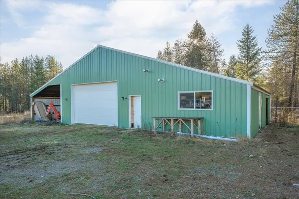 $879,000 | 4529 East Diagonal Road, Rathdrum, ID 83858