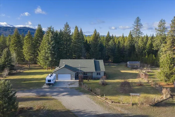 $879,000 | 4529 East Diagonal Road, Rathdrum, ID 83858