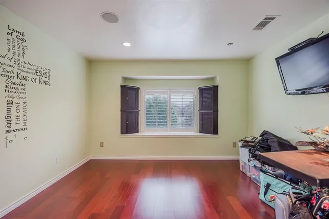 $550,000 | 808 Sabona Drive, DeSoto, TX 75115