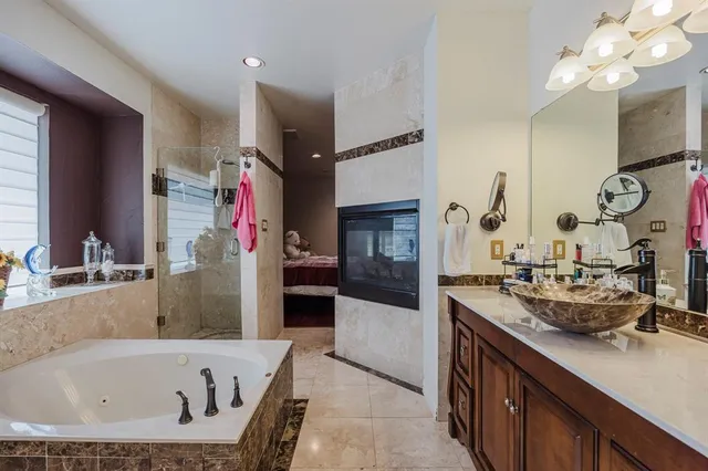 $550,000 | 808 Sabona Drive, DeSoto, TX 75115