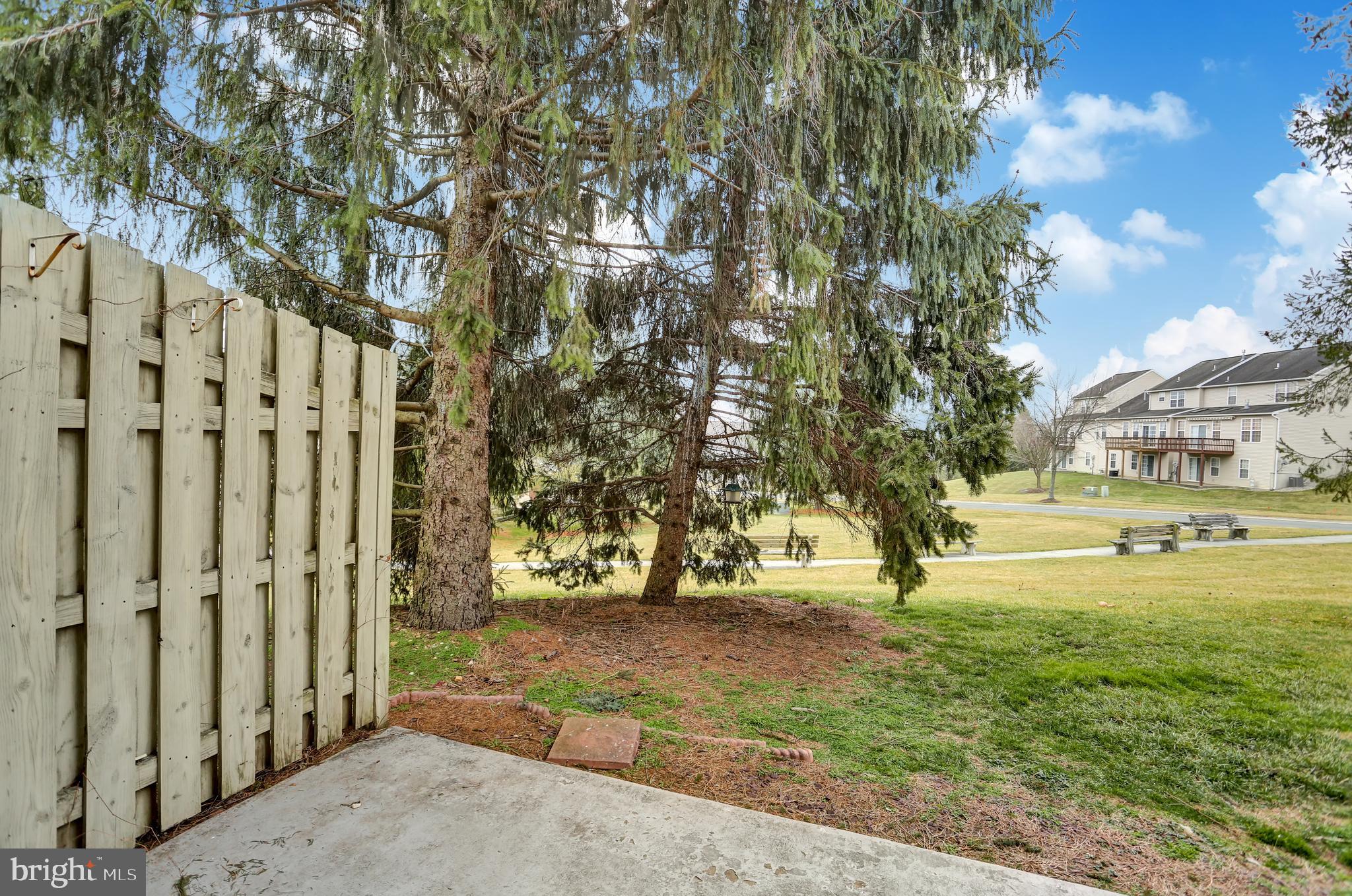 27 Charlemont Court Reading, PA 19607 - Photo 27 of 27 Rear yard