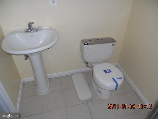 bath 3 basement