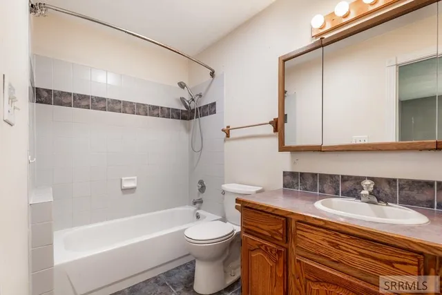 $499,900 | 1305 Lyn Drive, Blackfoot, ID 83221