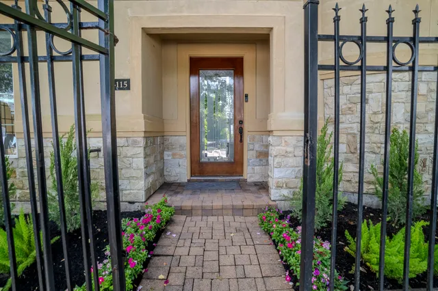 $495,000 | 4115 Barnes Street, Houston, TX 77007