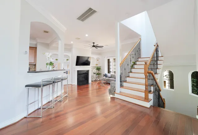 $495,000 | 4115 Barnes Street, Houston, TX 77007