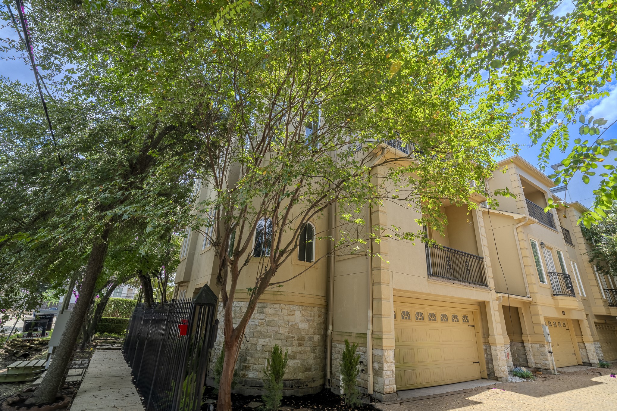 4115 Barnes Street Houston, TX 77007 - Photo 2 of 39