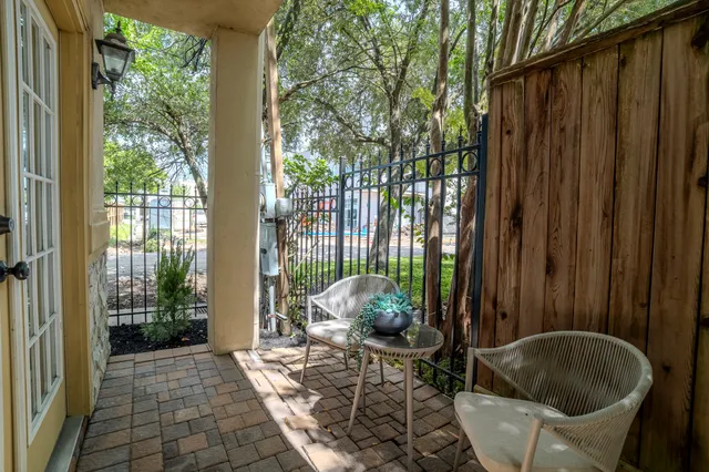 $495,000 | 4115 Barnes Street, Houston, TX 77007