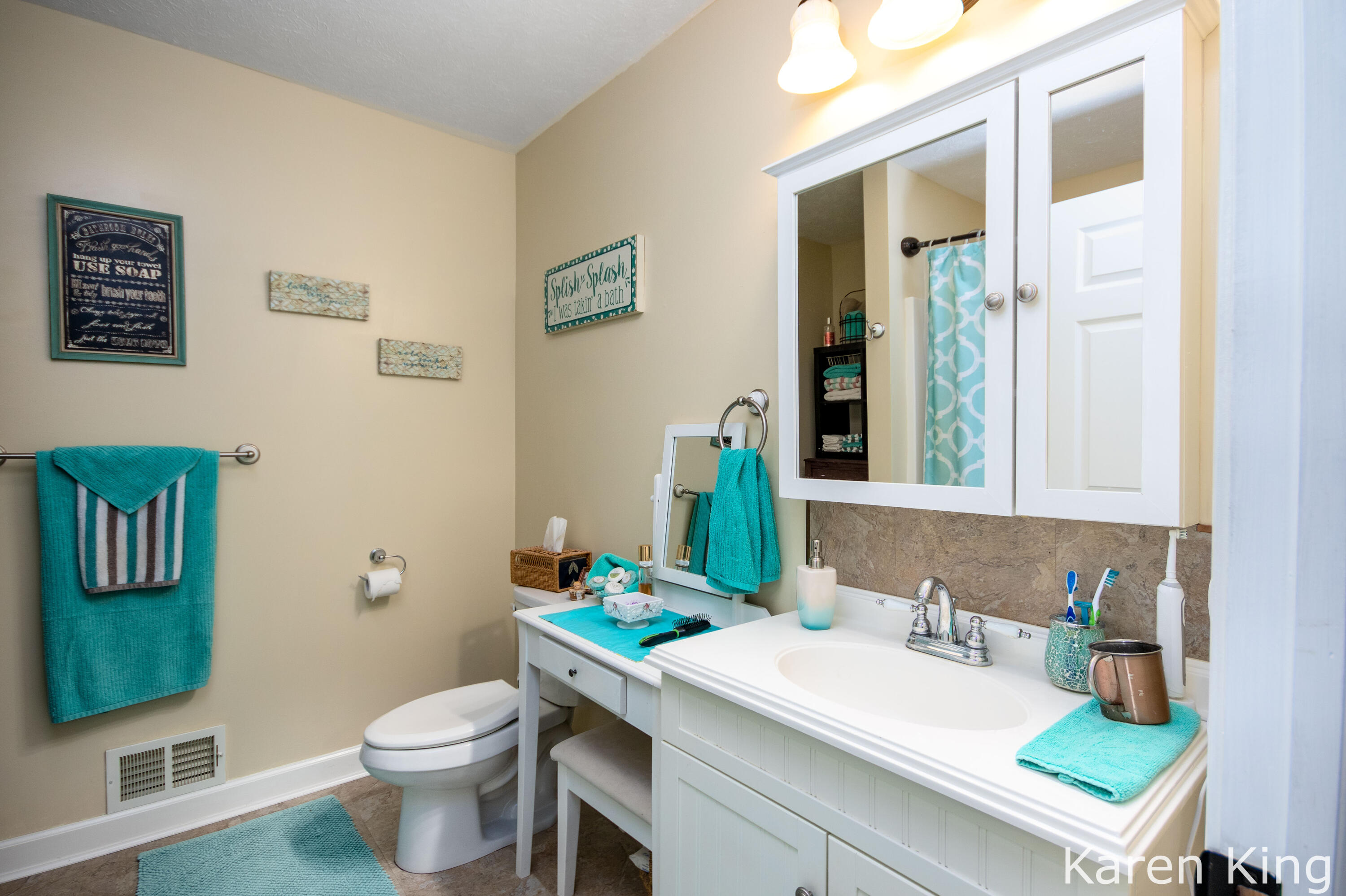 3597 Rustic Lane Hamilton, MI 49419 - Photo 29 of 35 Upstairs Full Bath