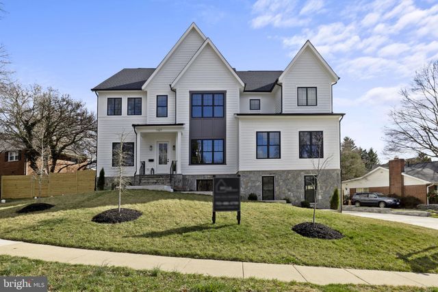 $2,550,000 | 1327 Mayflower Drive, McLean, VA 22101