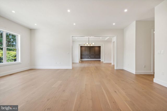 $2,550,000 | 1327 Mayflower Drive, McLean, VA 22101