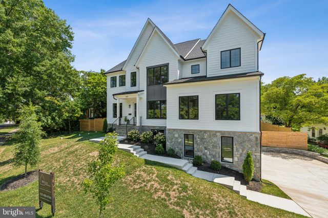 $2,550,000 | 1327 Mayflower Drive, McLean, VA 22101