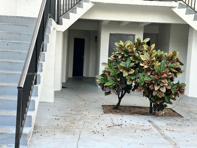 a view of a entryway