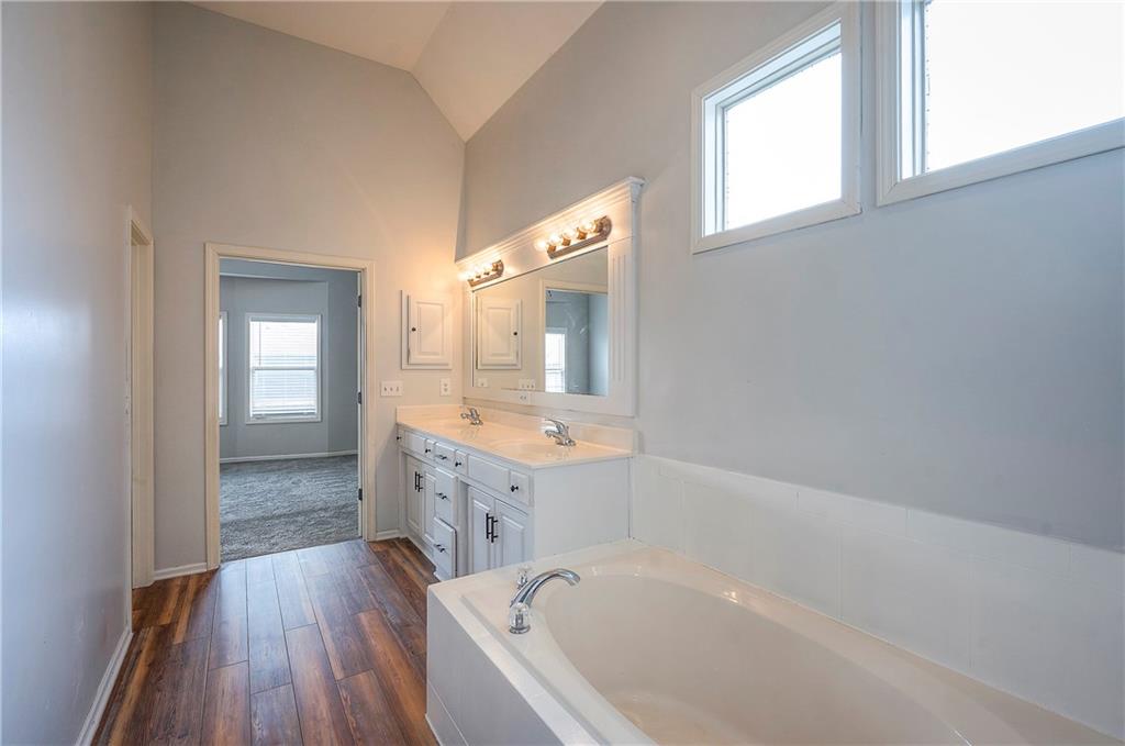 21033 Cooper Street Spring Hill, KS 66083 - Photo 21 of 36