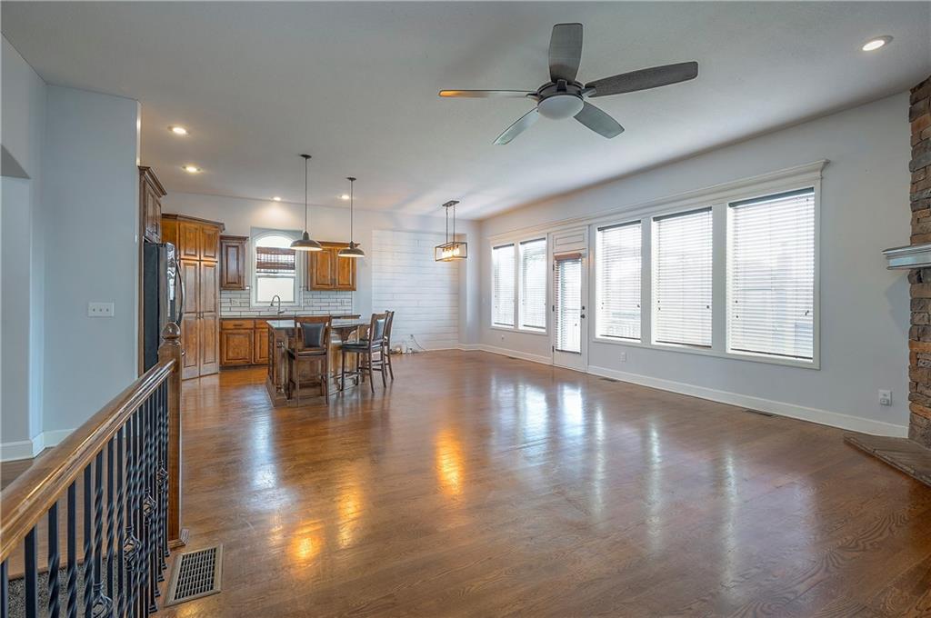 21033 Cooper Street Spring Hill, KS 66083 - Photo 9 of 36