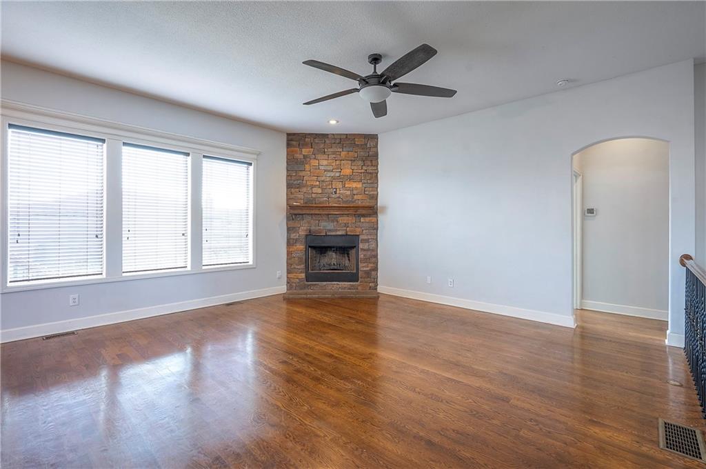 21033 Cooper Street Spring Hill, KS 66083 - Photo 10 of 36