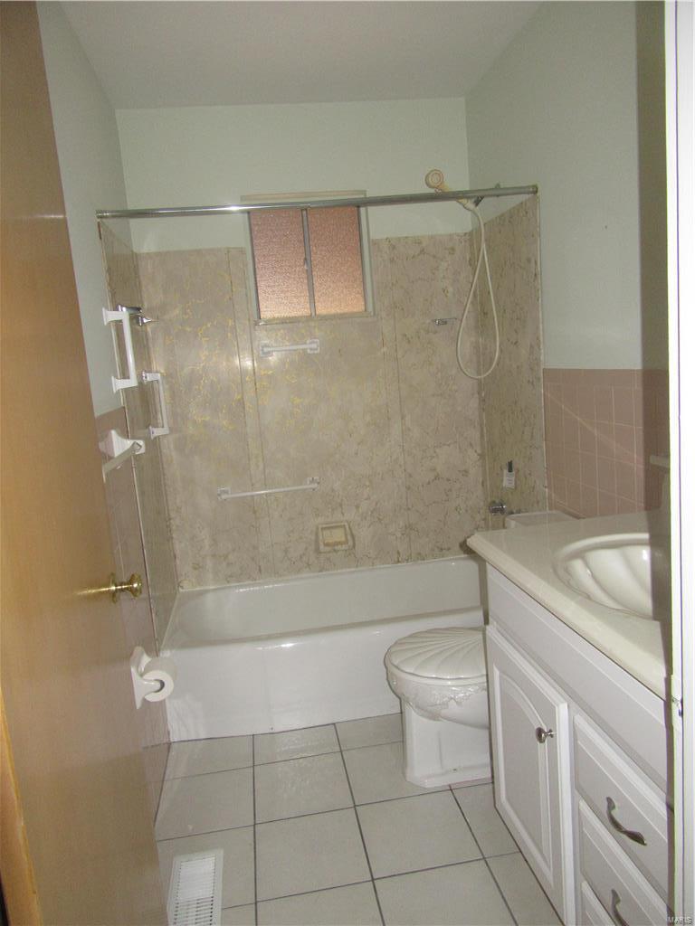 11371 Ranger Drive St. Louis, MO 63128 - Photo 8 of 14 Gallery Image 8