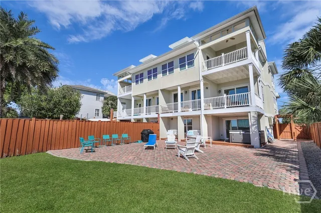 $2,600,000 | 605 6th Street, Tybee Island, GA 31328