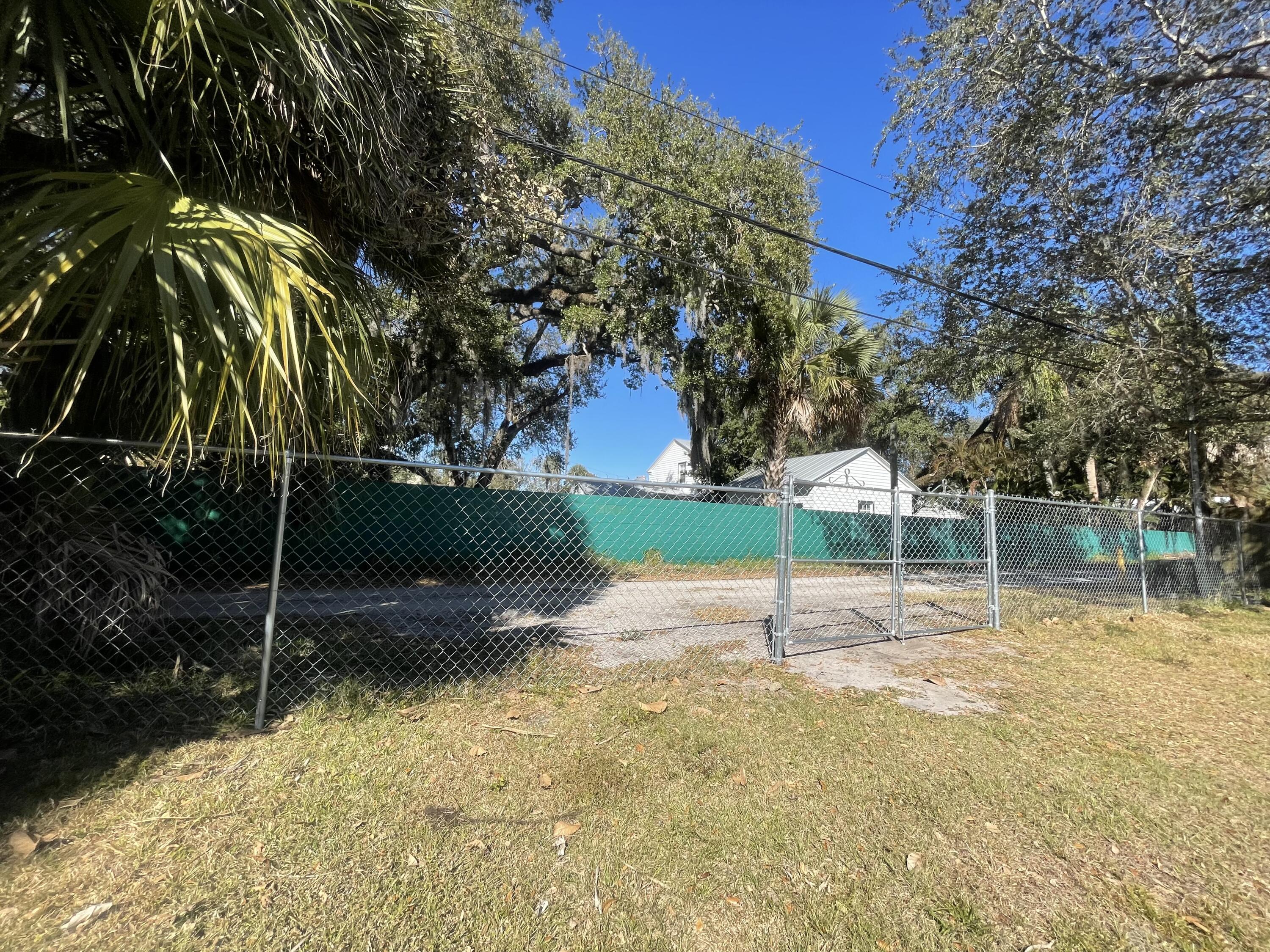 904 Boston Avenue, Unit 2 Fort Pierce, FL 34950 - Photo 31 of 36 IMG_6162
