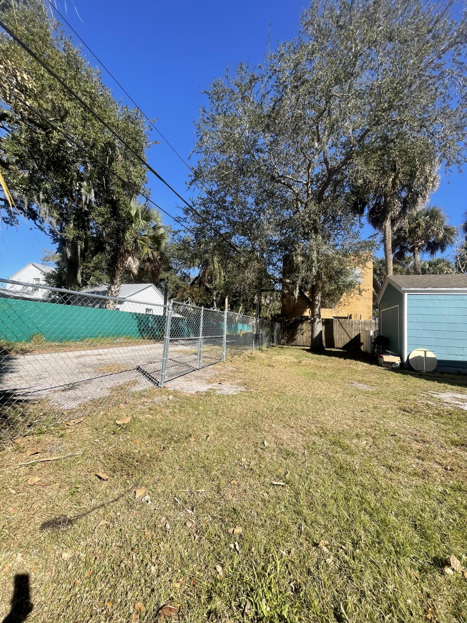 904 Boston Avenue, Unit 2 Fort Pierce, FL 34950 - Photo 32 of 36 IMG_6163