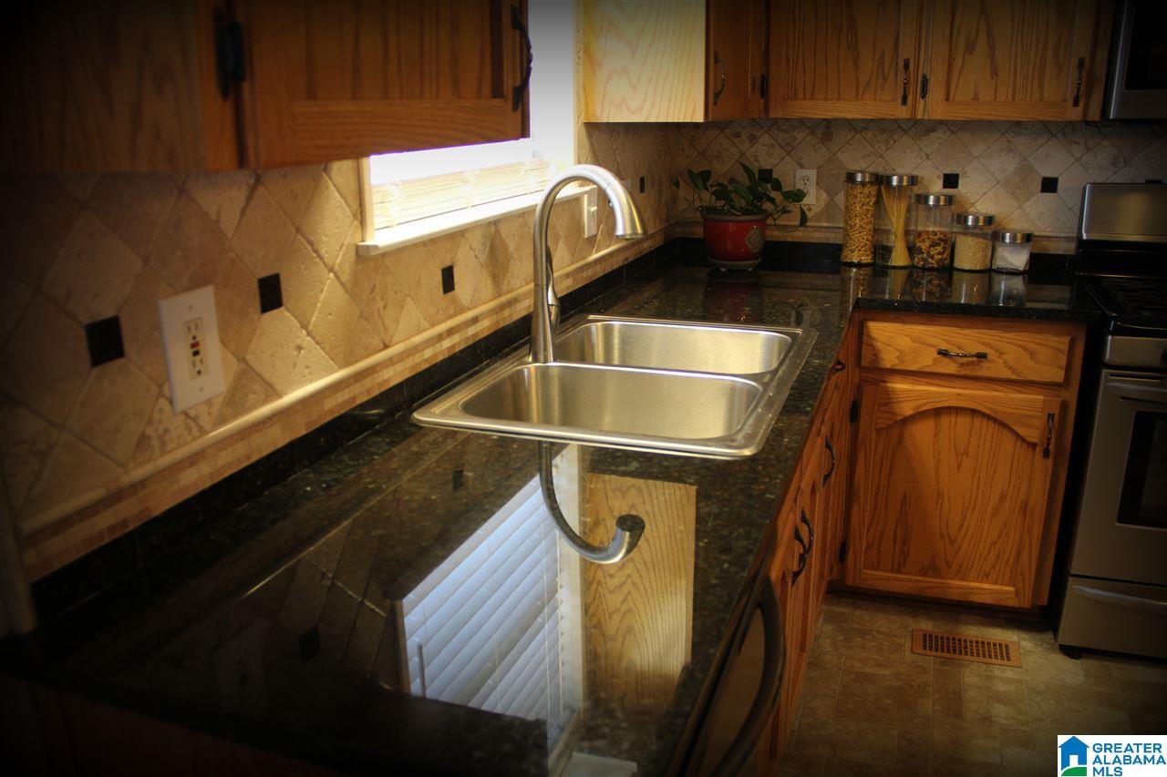 925 6th Way, Unit 3 Pleasant Grove, AL 35127 - Photo 14 of 26