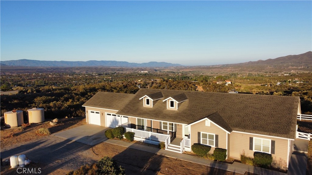 Sweeping panoramic views