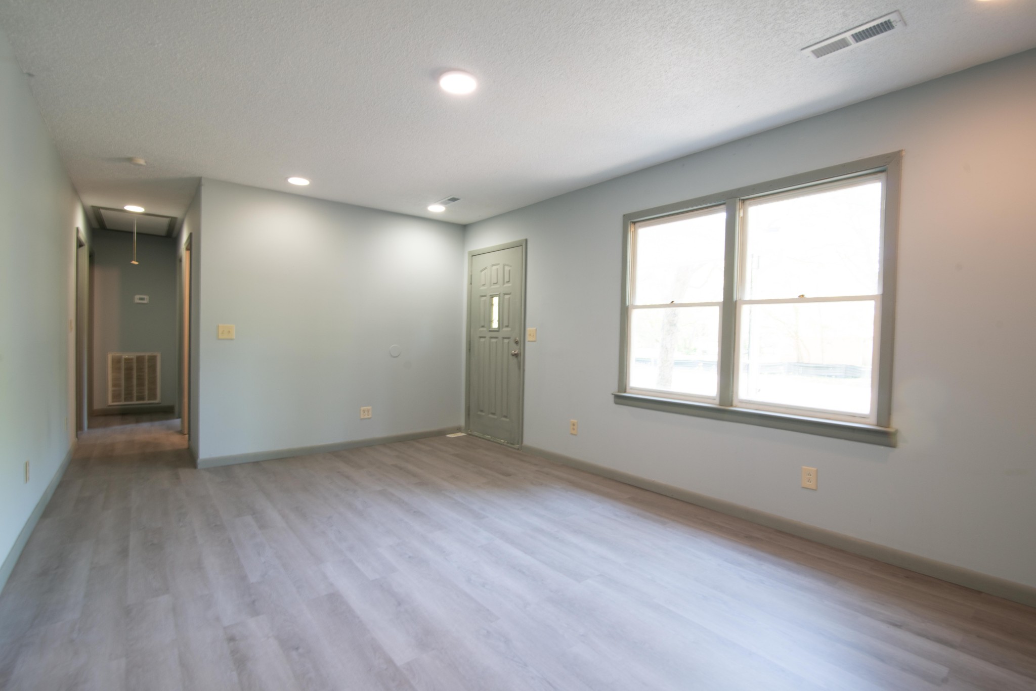 209 Gentry Street Tullahoma, TN 37388 - Photo 9 of 31