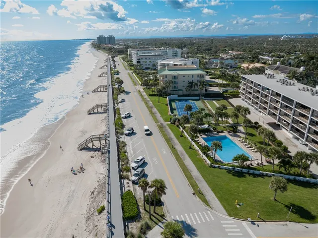$4,300 | 4141 Ocean Drive, Unit 504, Vero Beach, FL 32963