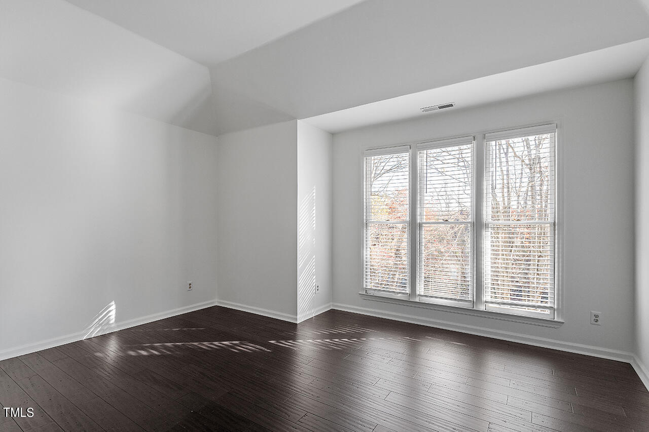 1000 Brighthurst Drive, Unit 302 Raleigh, NC 27605 - Photo 21 of 35 1000 Brighthurst Unit 302