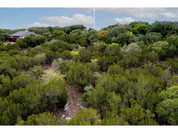 a view of city and an mountain
