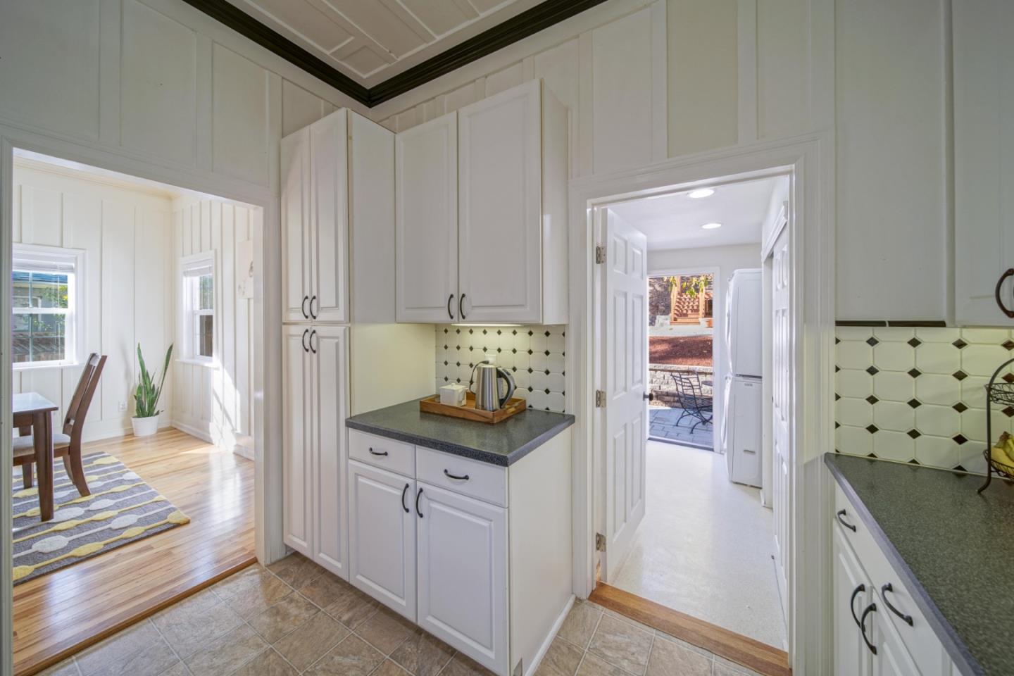11847 Foothill Road Sunol, CA 94586 - Photo 14 of 38 Gallery Image 14