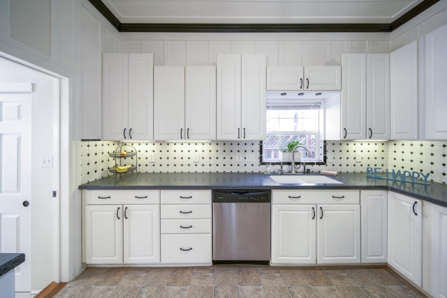 11847 Foothill Road Sunol, CA 94586 - Photo 17 of 38 Gallery Image 17