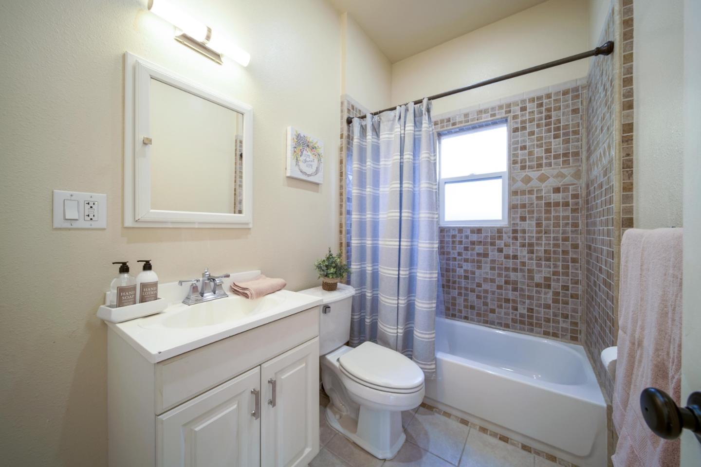 11847 Foothill Road Sunol, CA 94586 - Photo 25 of 38 Gallery Image 25