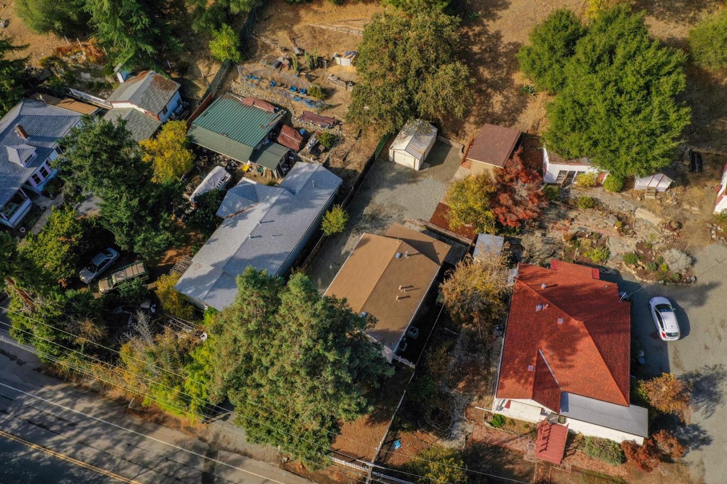 11847 Foothill Road Sunol, CA 94586 - Photo 5 of 38 Gallery Image 5