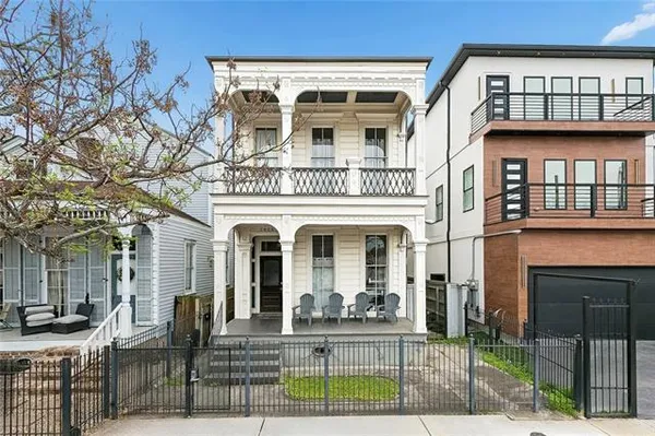 $1,675 | 1426 Carondelet Street, Unit E, New Orleans, LA 70130