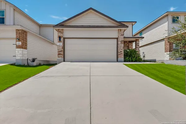 $2,075 | 13415 Winemaker Drive, San Antonio, TX 78223