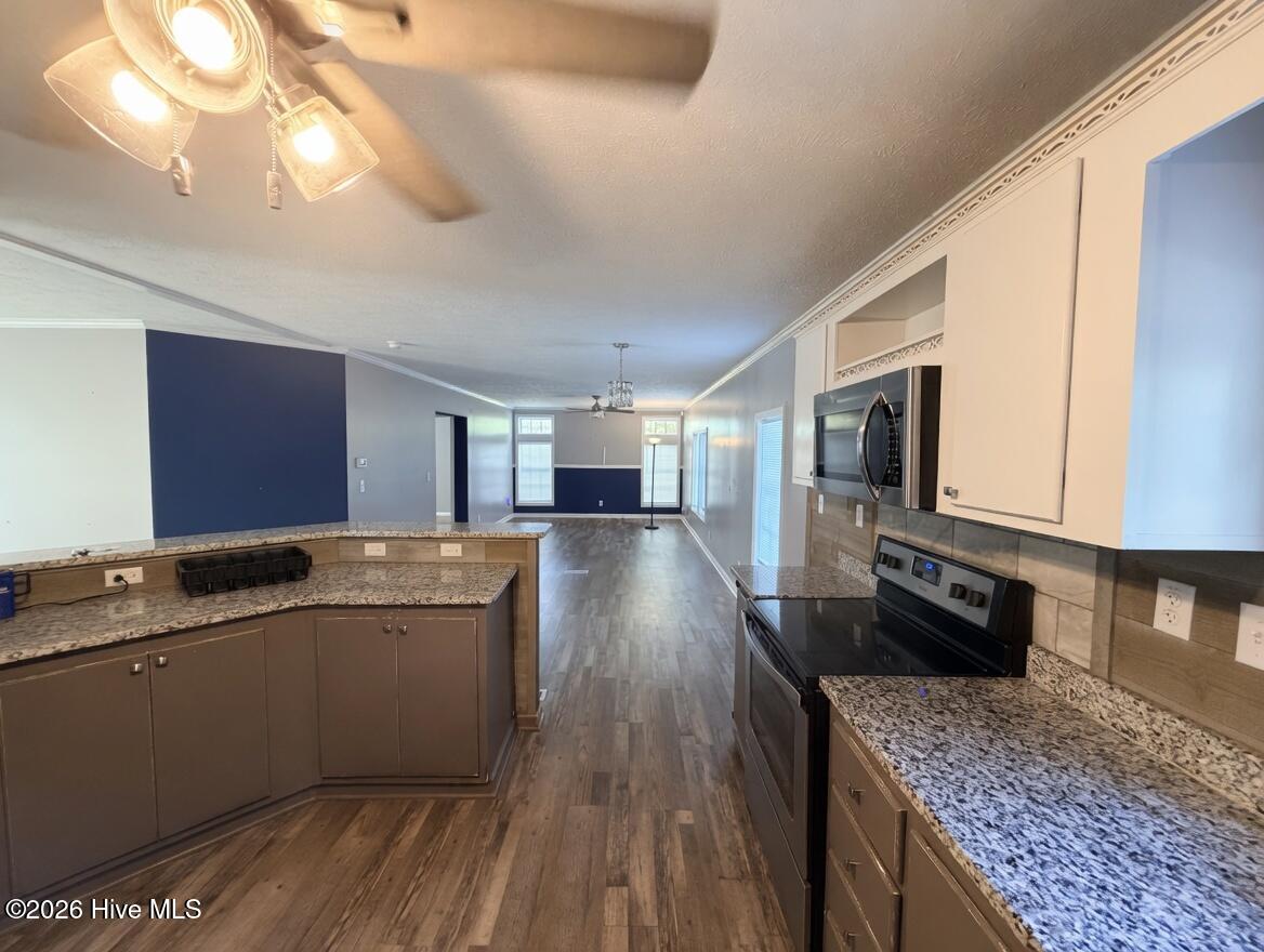 84 Demery Road Pembroke, NC 28372 - Photo 19 of 31 Kitchen