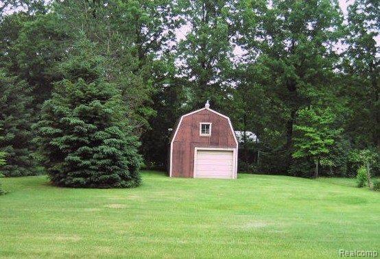28017 Grix Road New Boston, MI 48164 - Photo 2 of 5 IMG_0322