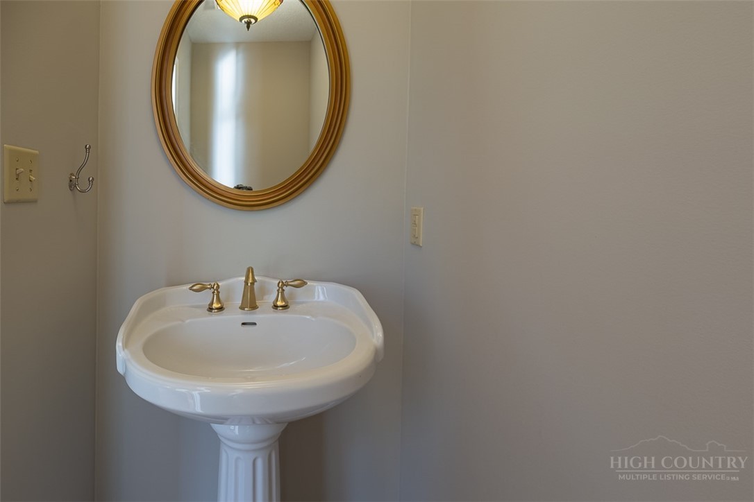 442 Country Club Road Glade Valley, NC 28627 - Photo 16 of 34 Gallery Image 16